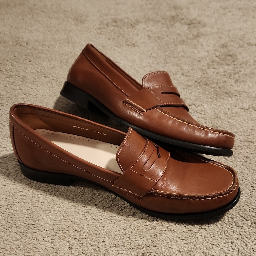 Cole Haan Women Classic Brown Leather Loafers